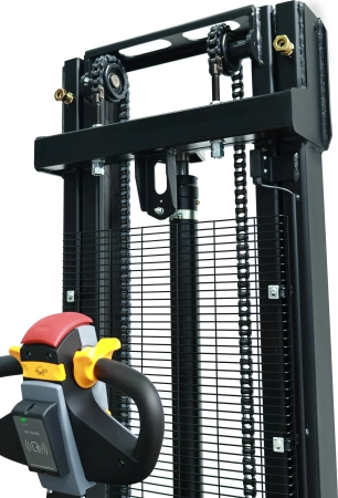 Штабелер самоходный с платформой оператора Shtapler QDR 1635 (L150)